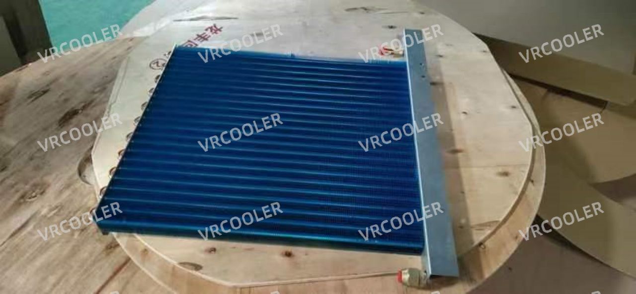 Rear Door Water-Cooled Heat Exchangers (RDHx) are particularly well suited for use with free cooling systems, and this is one of their key advantages in modern, energy-efficient data centers.