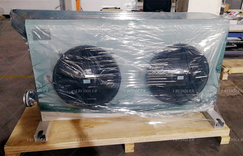 Liquid-to-air Heat Exchanger with Fans To Reject Heat From A Liquid Coolant To Ambient Air