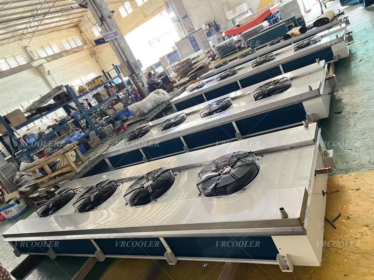 What are the benefits of using a cold storage evaporator for onions?