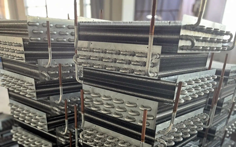 Aluminum Tube And Aluminum Fin Heat Exchanger in Heat Pump Type Equipment (hot Water / Heating)