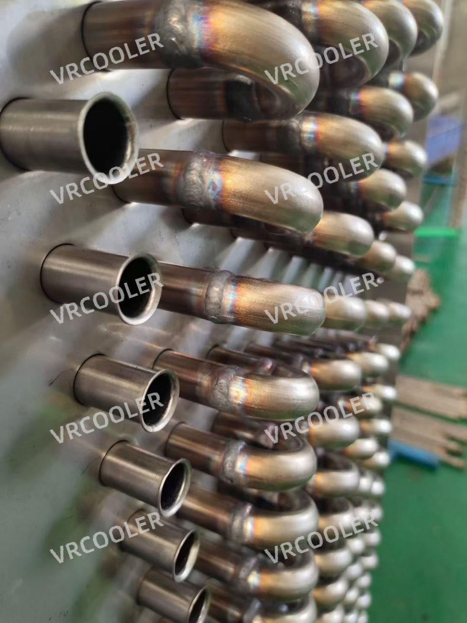 What is the impact of the tube size on the heat transfer efficiency of a tube and fin heat exchanger?