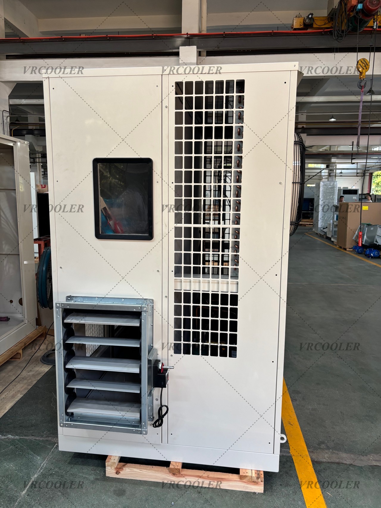 Air-Cooled vs Water-Cooled Air Conditioning in Plant Growth Rooms