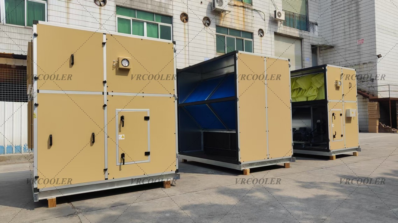 What are the main advantages of a dedicated swimming pool AHU?