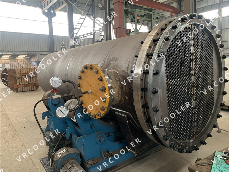 shell and tube heat exchanger53