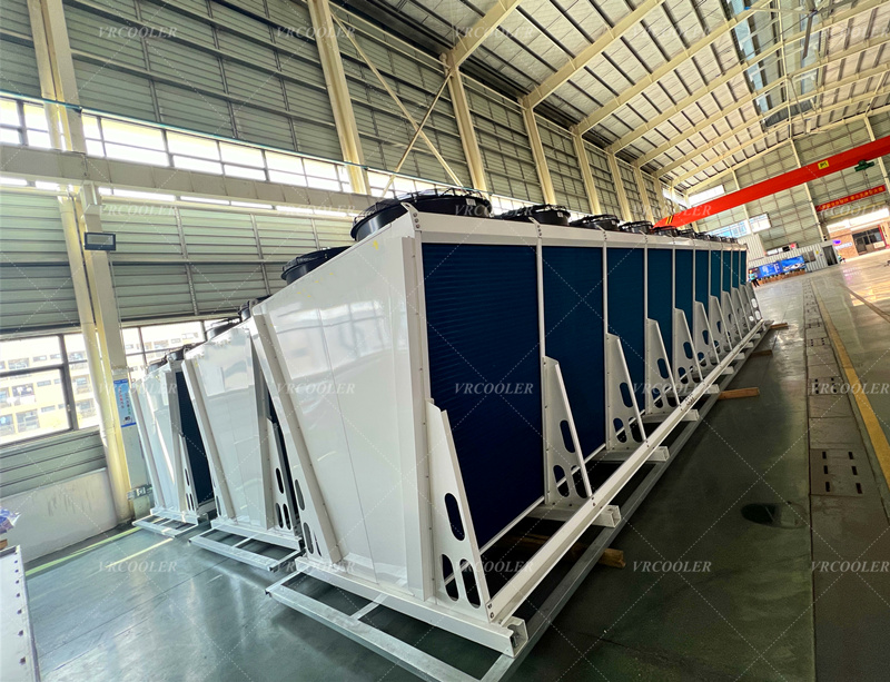 Dry Cooler for Cooling Water to Cool Plastic Machines