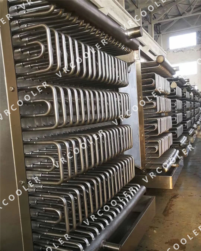 Evaporator coil for rapidly freeze individual food products