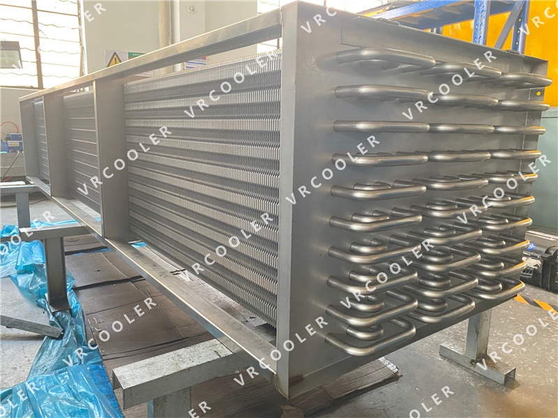 A quick freezing evaporator coil for food goods