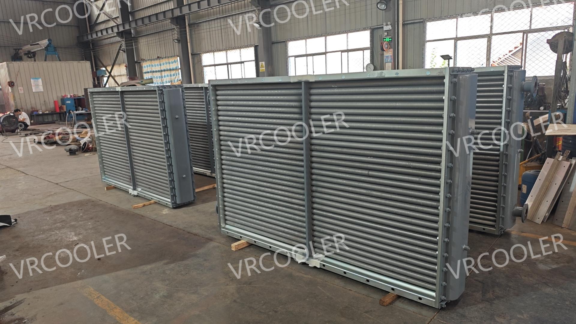 This project involves the cooling of a high-temperature process gas mixture of CO₂ and steam, with extreme inlet temperature conditions and strict pressure drop limitations. The application requires a compact, robust, and corrosion-resistant finned heat exchanger capable of stable performance under thermal shock and continuous operation.