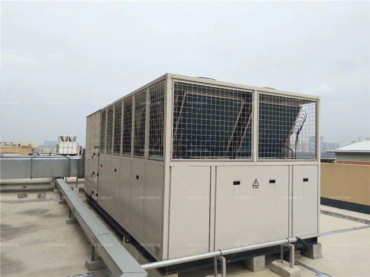 Outside Rooftop Air Conditioner for Commercial Office