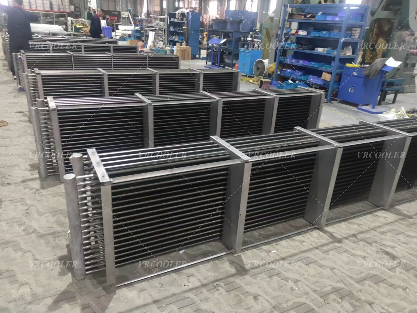 What are the benefits of using a cold storage evaporator for onions?