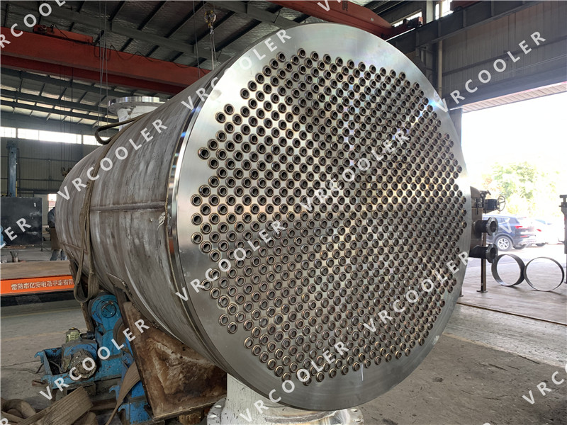 shell and tube heat exchanger103