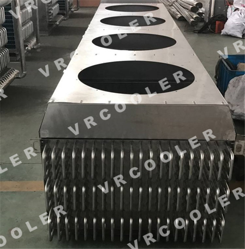 Ammonia evaporator operation in refrigeration equipment