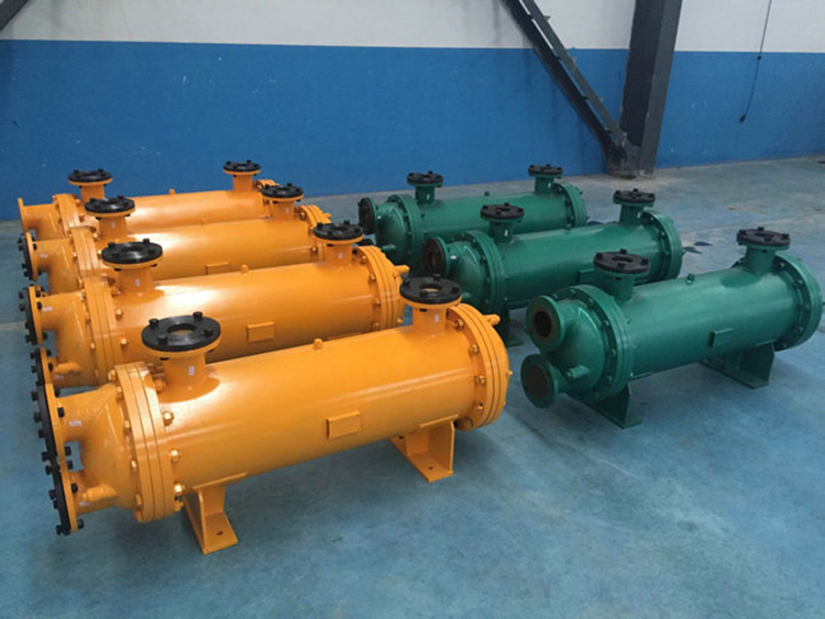 WEICHAI 250 OIL COOLER