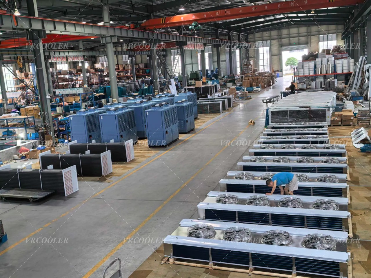 What is the difference between an ammonia evaporator for cooling and one for freezing?