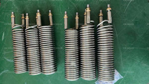 SS Serpentine Heat Exchanger Inside a Water Tank.jpg