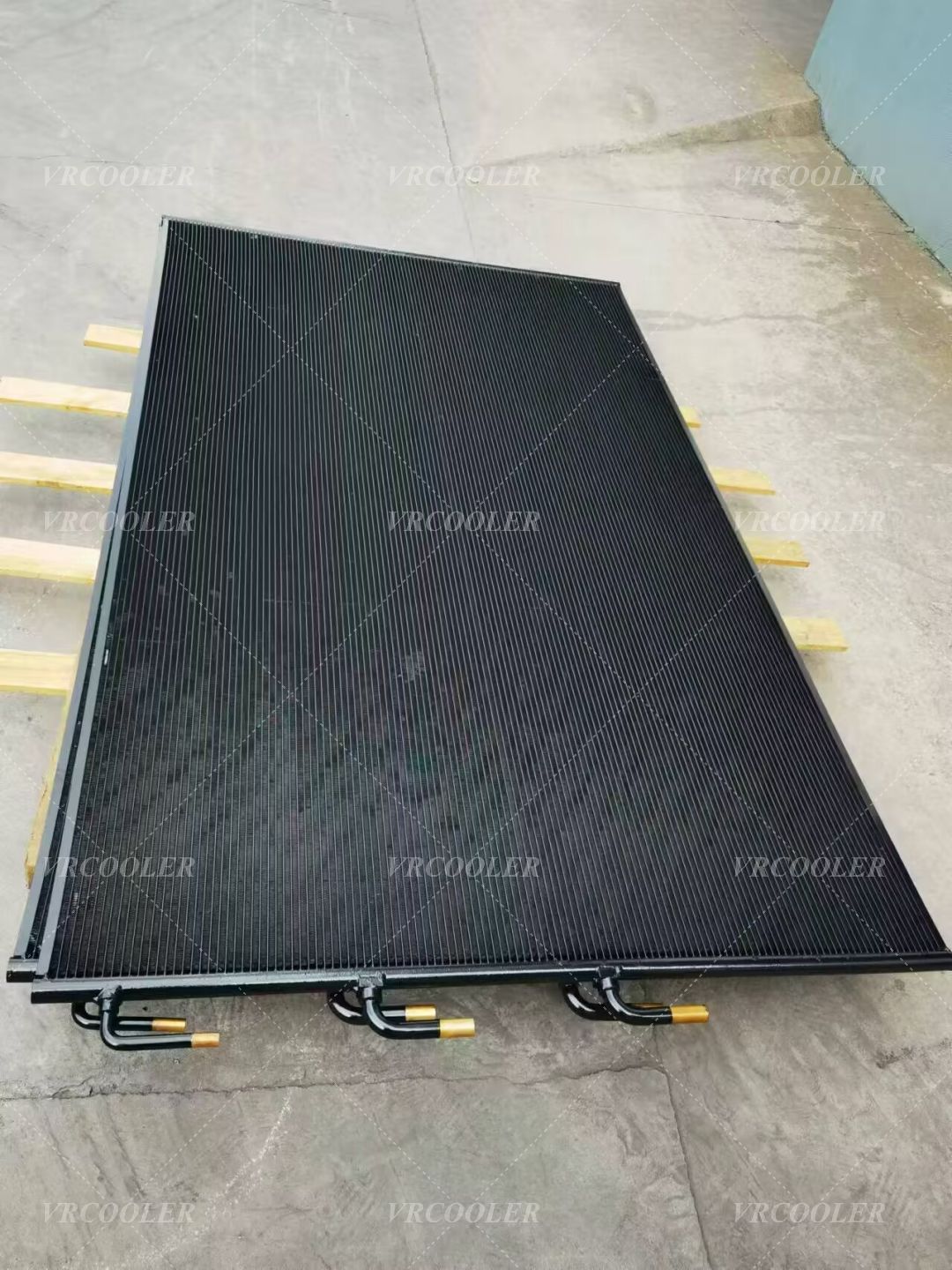 Are aluminum microchannel coils good for reducing refrigerant charge?