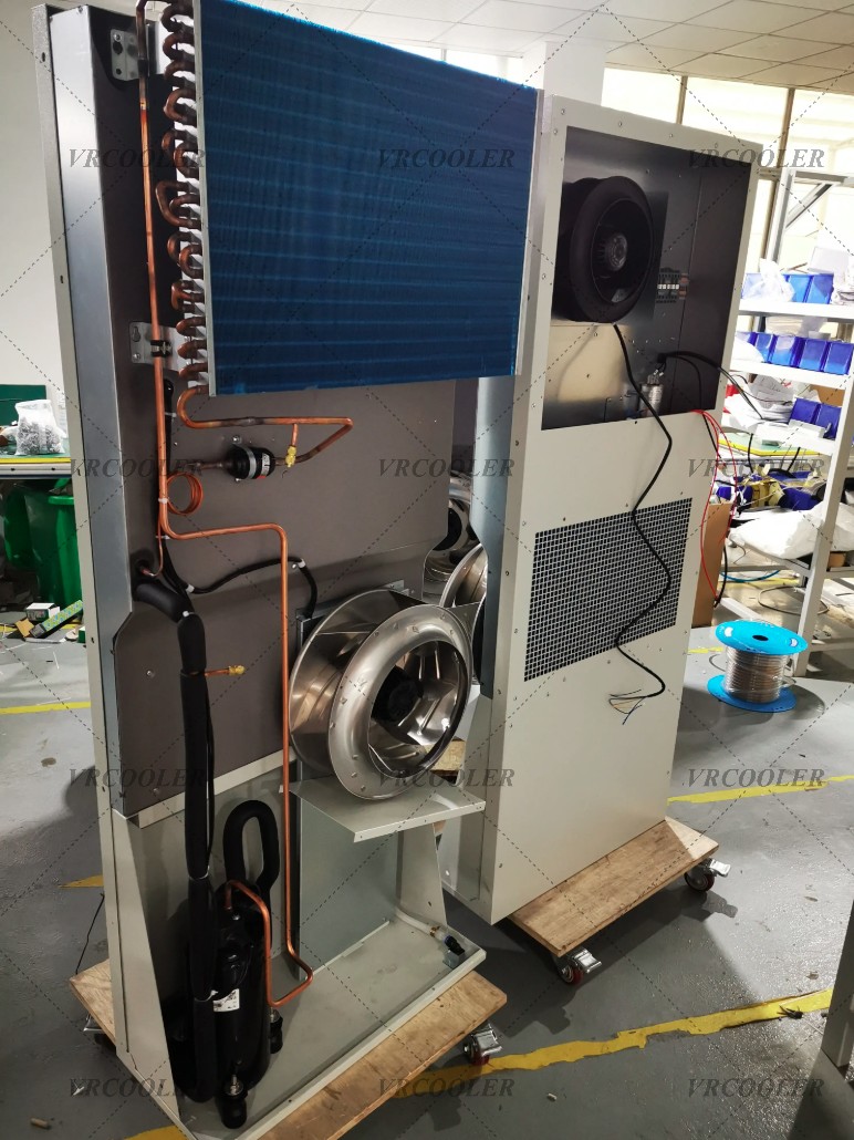 What should be considered when selecting a cabinet heat exchanger?