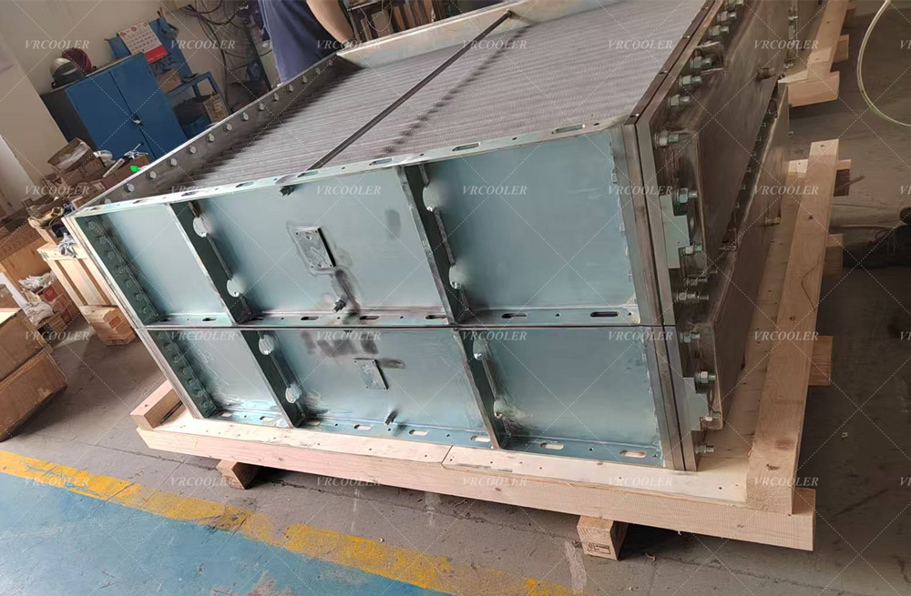 High-reliability finned tube heat exchangers and replacement bundles by CSTHEATEXCHANGER for hydro generator and turbine Surface Air Coolers.jpg