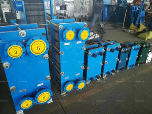 Plate Heat Exchanger (PHE) in an immersion cooling system.jpg