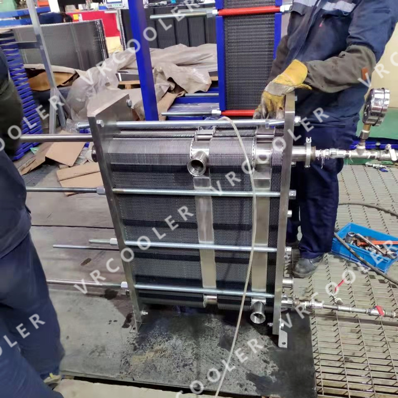 Plate Heat Exchangers for Lube Oil Cooler in Shipbuilding Industry